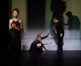 Singing_Shere_Review_TheatreWire
